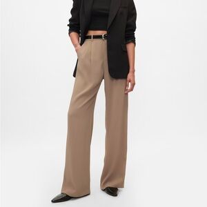 GAP 365 High Rise Pleated Trousers - Size 8